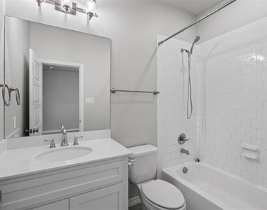 2611 Mccart Avenue - Photo Thumbnail 22