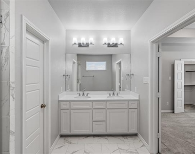 2611 Mccart Avenue - Photo Thumbnail 14
