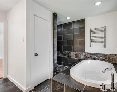 3940 Shady Hill Drive - Photo Thumbnail 31