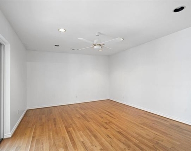 3940 Shady Hill Drive - Photo Thumbnail 26