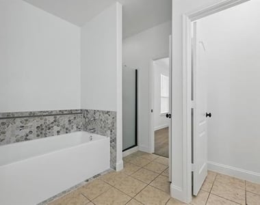924 Charleston Lane - Photo Thumbnail 19