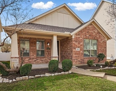 924 Charleston Lane - Photo Thumbnail 4