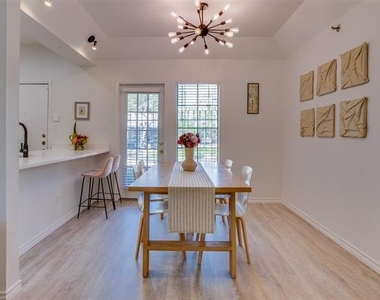3105 San Jacinto Street - Photo Thumbnail 9