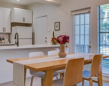 3105 San Jacinto Street - Photo Thumbnail 8