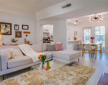 3105 San Jacinto Street - Photo Thumbnail 5