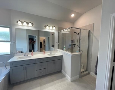 2937 Hamilton Street - Photo Thumbnail 11