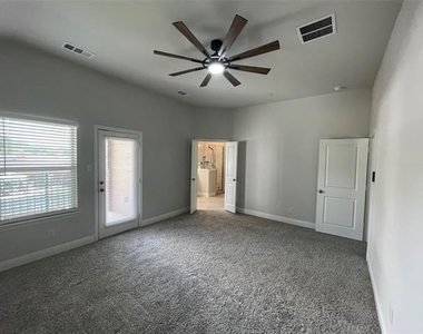 2937 Hamilton Street - Photo Thumbnail 8