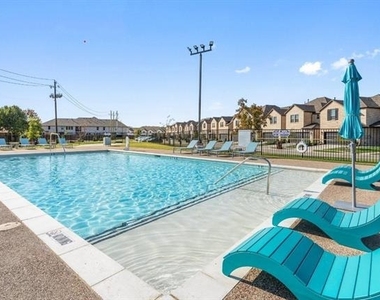 2937 Hamilton Street - Photo Thumbnail 21