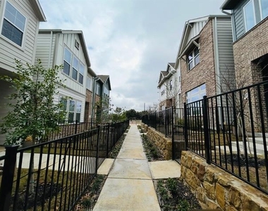 530 Mission Trail - Photo Thumbnail 22