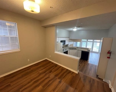 7474 Fair Oaks Avenue - Photo Thumbnail 3