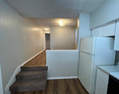 7474 Fair Oaks Avenue - Photo Thumbnail 6