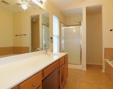 326 Ashley Oak Lane - Photo Thumbnail 12