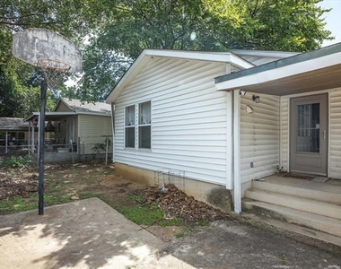 3012 Gene Lane - Photo Thumbnail 24