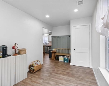 3012 Gene Lane - Photo Thumbnail 19