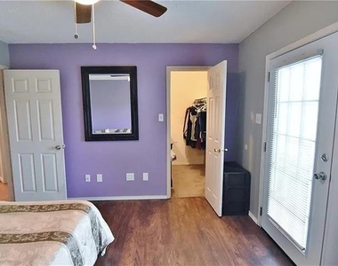 6323 Brookbriar Court - Photo Thumbnail 27