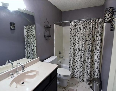 6323 Brookbriar Court - Photo Thumbnail 29