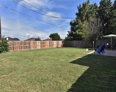 6323 Brookbriar Court - Photo Thumbnail 35