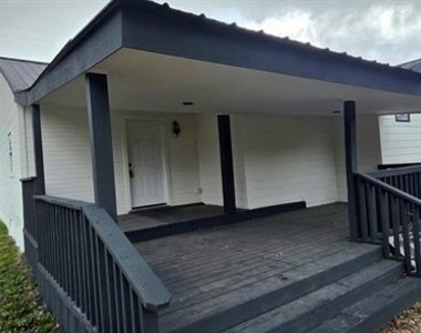 4302 Roberts Street - Photo Thumbnail 22