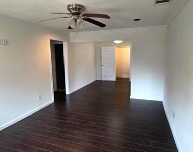 4302 Roberts Street - Photo Thumbnail 11