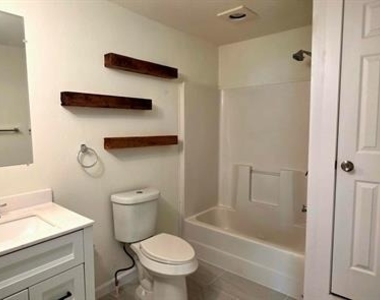 4302 Roberts Street - Photo Thumbnail 4