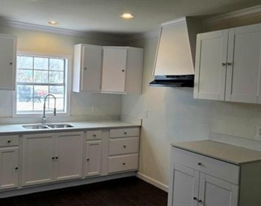 4302 Roberts Street - Photo Thumbnail 17