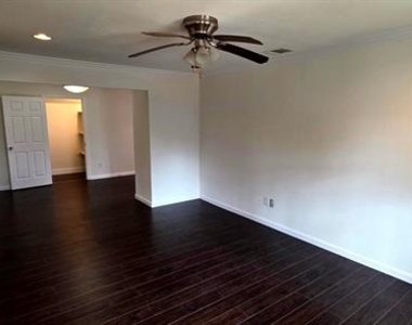 4302 Roberts Street - Photo Thumbnail 12