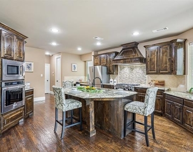 2192 Hidalgo Lane - Photo Thumbnail 7
