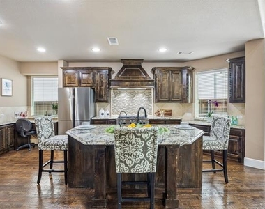 2192 Hidalgo Lane - Photo Thumbnail 11