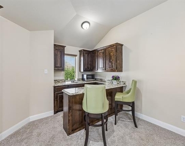 2192 Hidalgo Lane - Photo Thumbnail 16