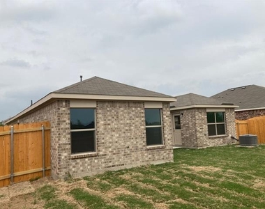 3007 Boran Drive - Photo Thumbnail 2