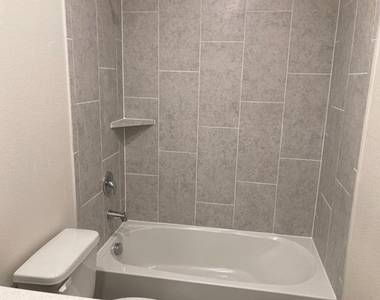 3007 Boran Drive - Photo Thumbnail 8