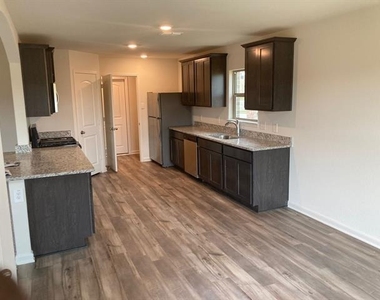 3007 Boran Drive - Photo Thumbnail 17
