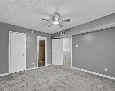 9170 Forest Lane - Photo Thumbnail 16