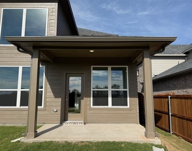 507 Parrino Parkway - Photo Thumbnail 36