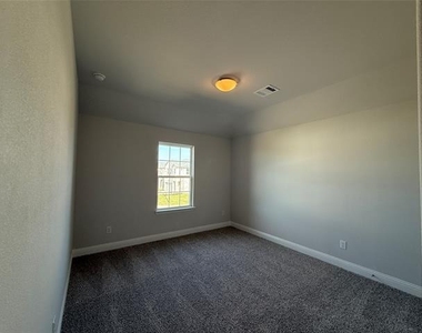 507 Parrino Parkway - Photo Thumbnail 33