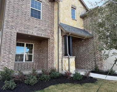 507 Parrino Parkway - Photo Thumbnail 39