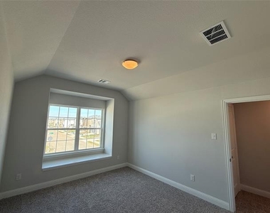 507 Parrino Parkway - Photo Thumbnail 32