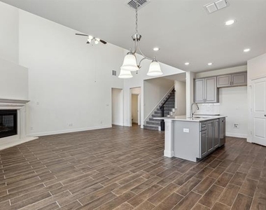 507 Parrino Parkway - Photo Thumbnail 1