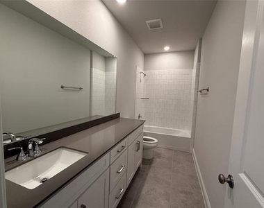 507 Parrino Parkway - Photo Thumbnail 30