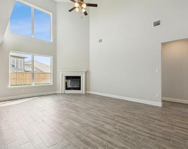 507 Parrino Parkway - Photo Thumbnail 13