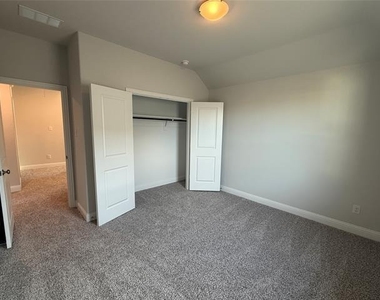 507 Parrino Parkway - Photo Thumbnail 29