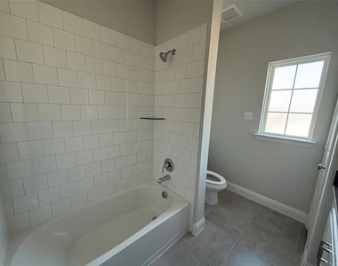 507 Parrino Parkway - Photo Thumbnail 26