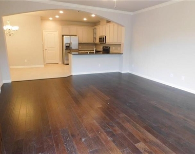 2555 Adam Lane - Photo Thumbnail 9