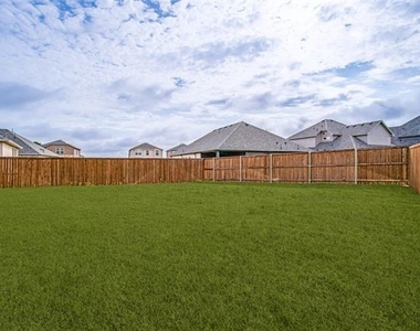 3115 Giovanni Point - Photo Thumbnail 25