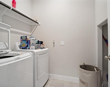 3115 Giovanni Point - Photo Thumbnail 21