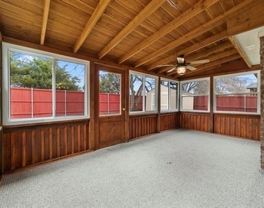 1713 Grand Canyon Way - Photo Thumbnail 26