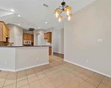 1713 Grand Canyon Way - Photo Thumbnail 9
