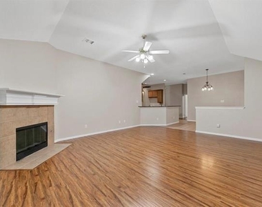 1713 Grand Canyon Way - Photo Thumbnail 11