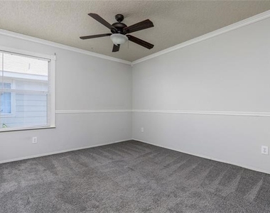 9804 Thomas Jefferson Drive - Photo Thumbnail 17