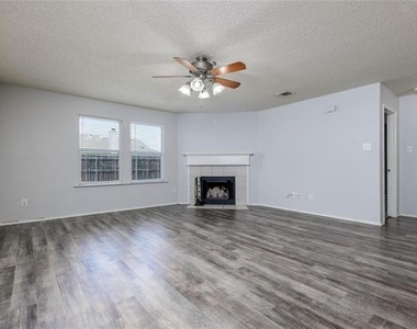 9804 Thomas Jefferson Drive - Photo Thumbnail 3